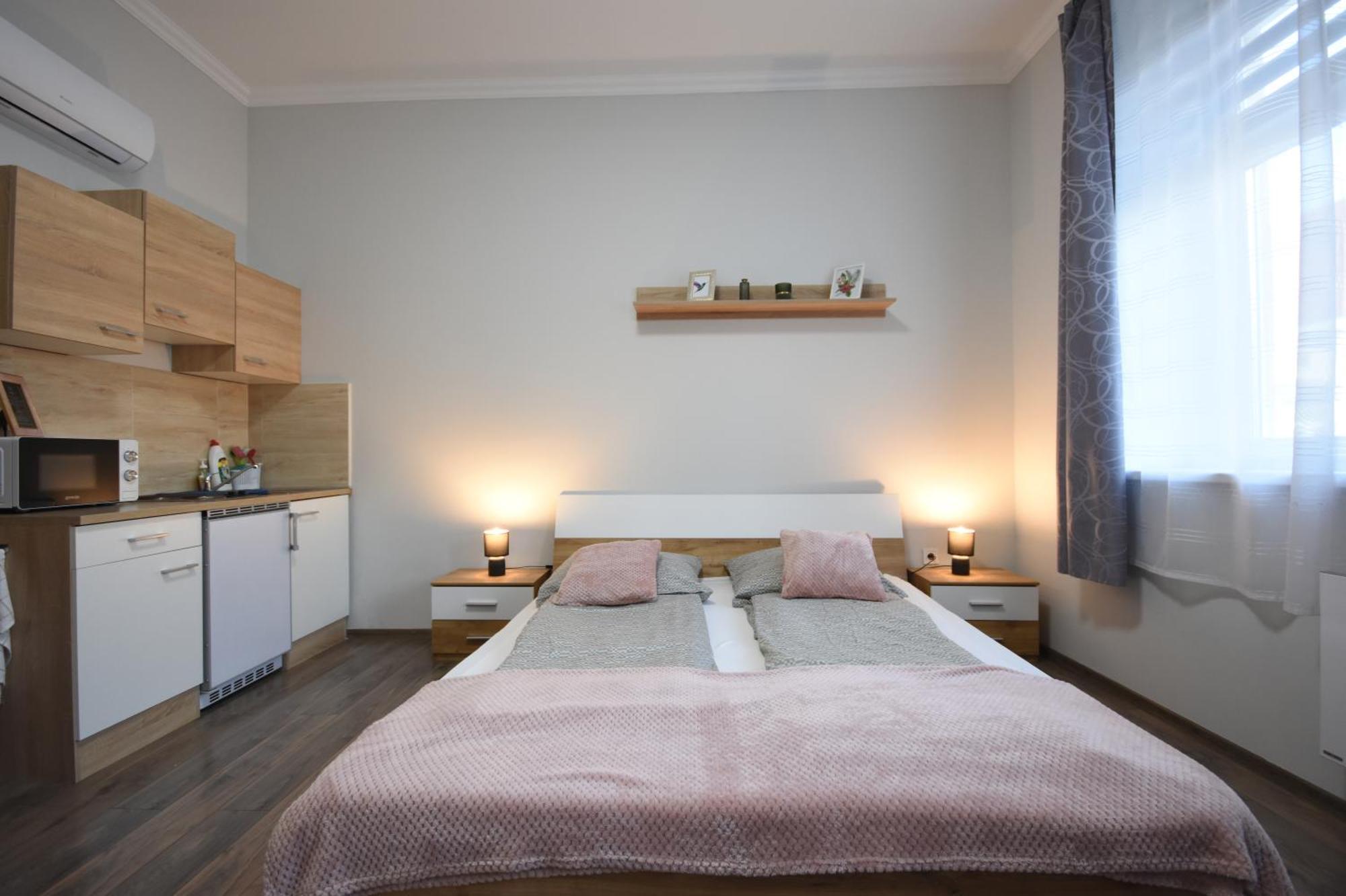 Kolibri Apartman - Makó Exteriör bild